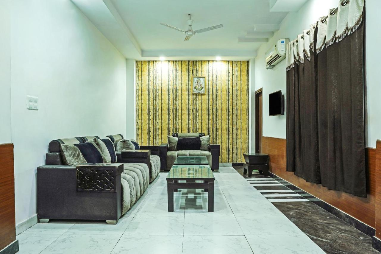 Oyo 18895 Hotel Kartikay Grand Hisār Extérieur photo
