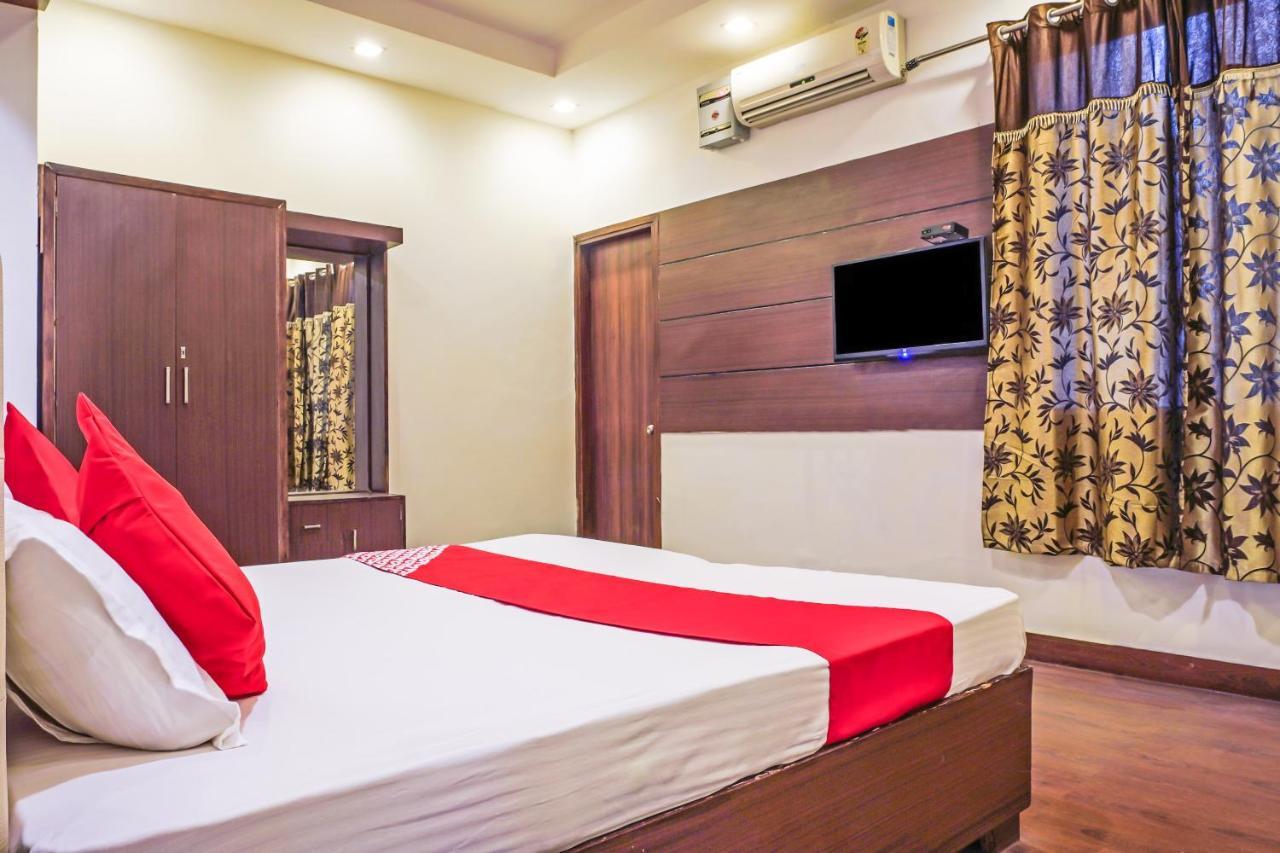 Oyo 18895 Hotel Kartikay Grand Hisār Extérieur photo