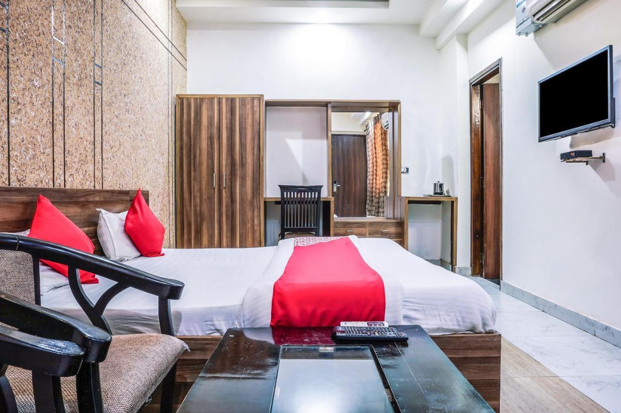 Oyo 18895 Hotel Kartikay Grand Hisār Extérieur photo